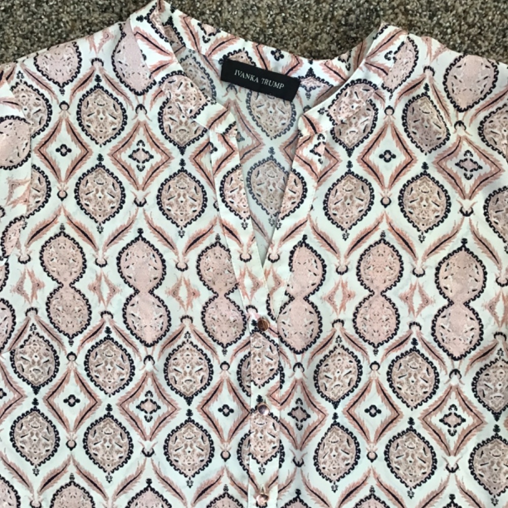 NWOT Ivanka Trump 3/4 Sleeve  Blouse Sz L - Picture 4 of 8